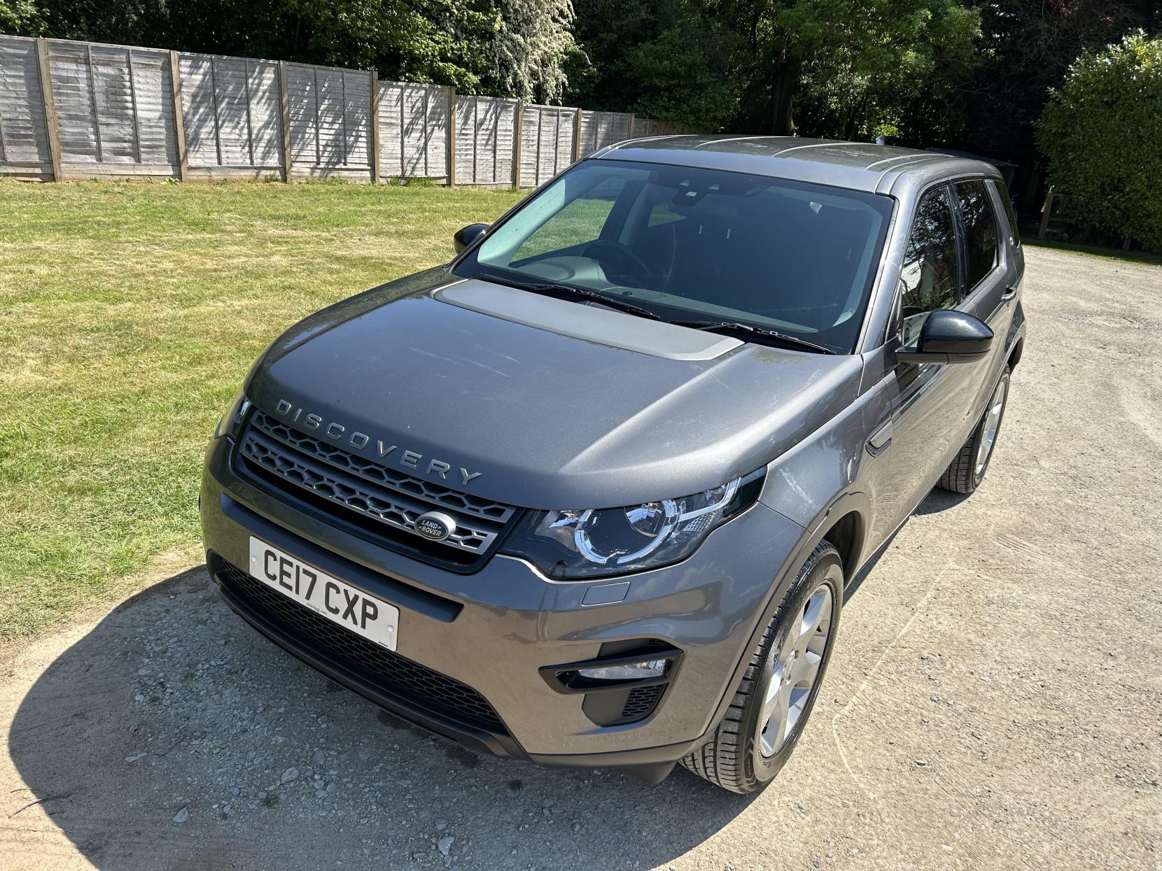 Land Rover Discovery Sport 2.0 TD4 Pure Edition SUV 5dr Diesel Manual 4WD Euro 6 (s/s) (5 Seat) (150 ps)
