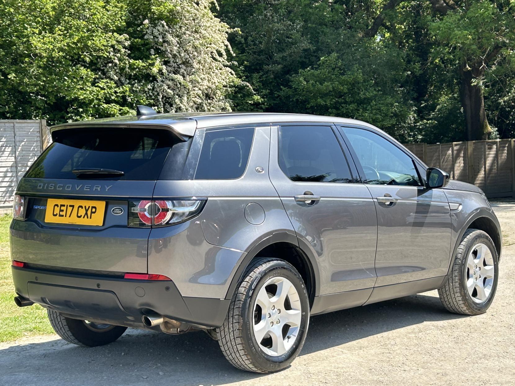 Land Rover Discovery Sport 2.0 TD4 Pure Edition SUV 5dr Diesel Manual 4WD Euro 6 (s/s) (5 Seat) (150 ps)