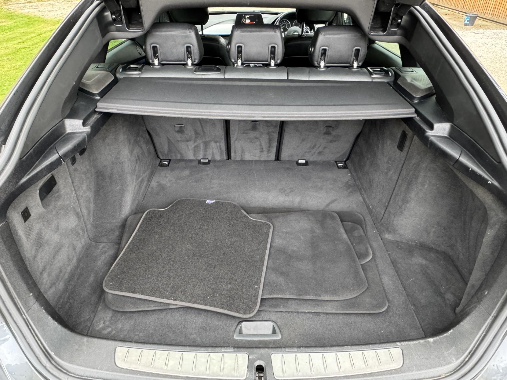 BMW 3 Series Gran Turismo 3.0 330d M Sport GT 5dr Diesel Auto Euro 6 (s/s) (258 ps)