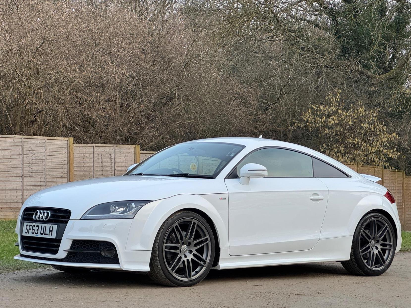 Audi TT 2.0 TFSI Black Edition Euro 5 (s/s) 3dr