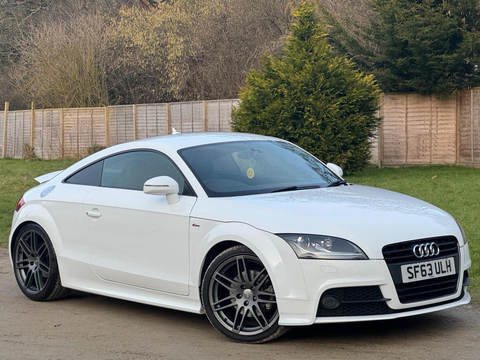 Audi TT 2.0 TFSI Black Edition Euro 5 (s/s) 3dr