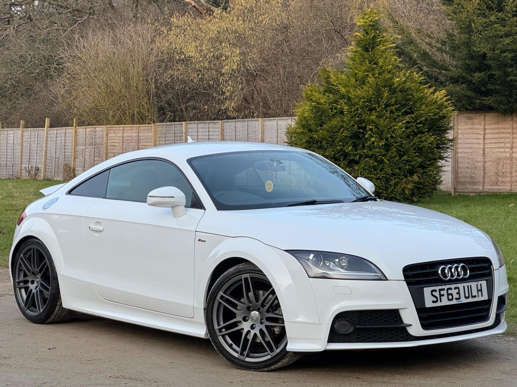 Audi TT 2.0 TFSI Black Edition Euro 5 (s/s) 3dr