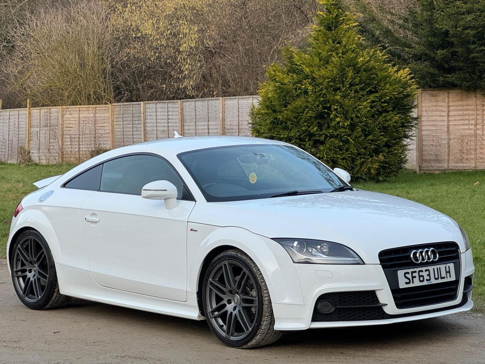 Audi TT 2.0 TFSI Black Edition Euro 5 (s/s) 3dr