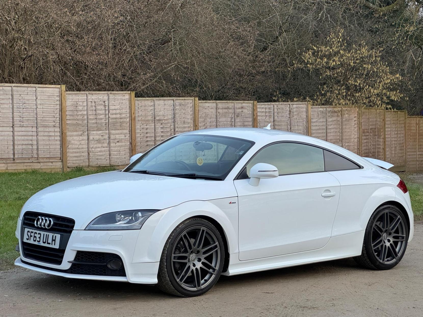 Audi TT 2.0 TFSI Black Edition Euro 5 (s/s) 3dr