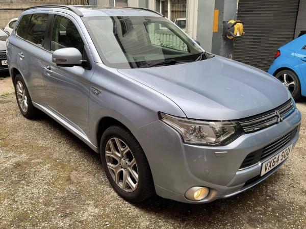 Mitsubishi Outlander 2.0h 12kWh GX4h SUV 5dr Petrol Plug-in Hybrid CVT 4WD Euro 5 (s/s) (200 ps)