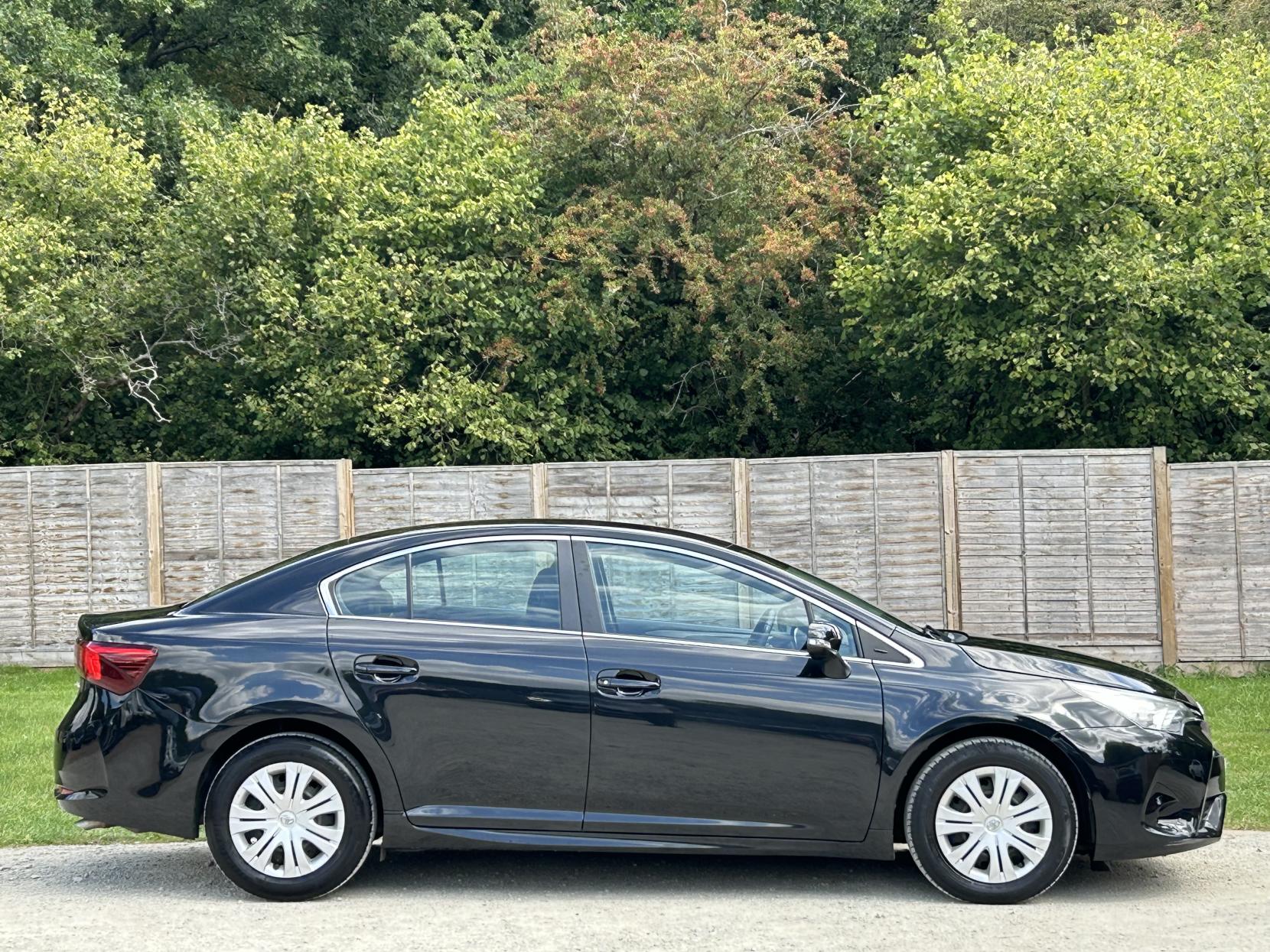 Toyota Avensis 1.6 D-4D Active Saloon 4dr Diesel Manual Euro 6 (s/s) (112 bhp)