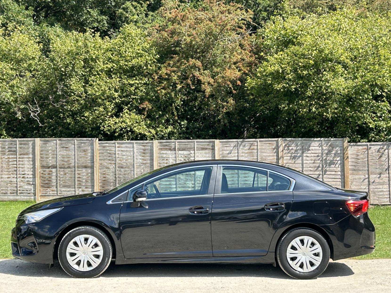 Toyota Avensis 1.6 D-4D Active Saloon 4dr Diesel Manual Euro 6 (s/s) (112 bhp)