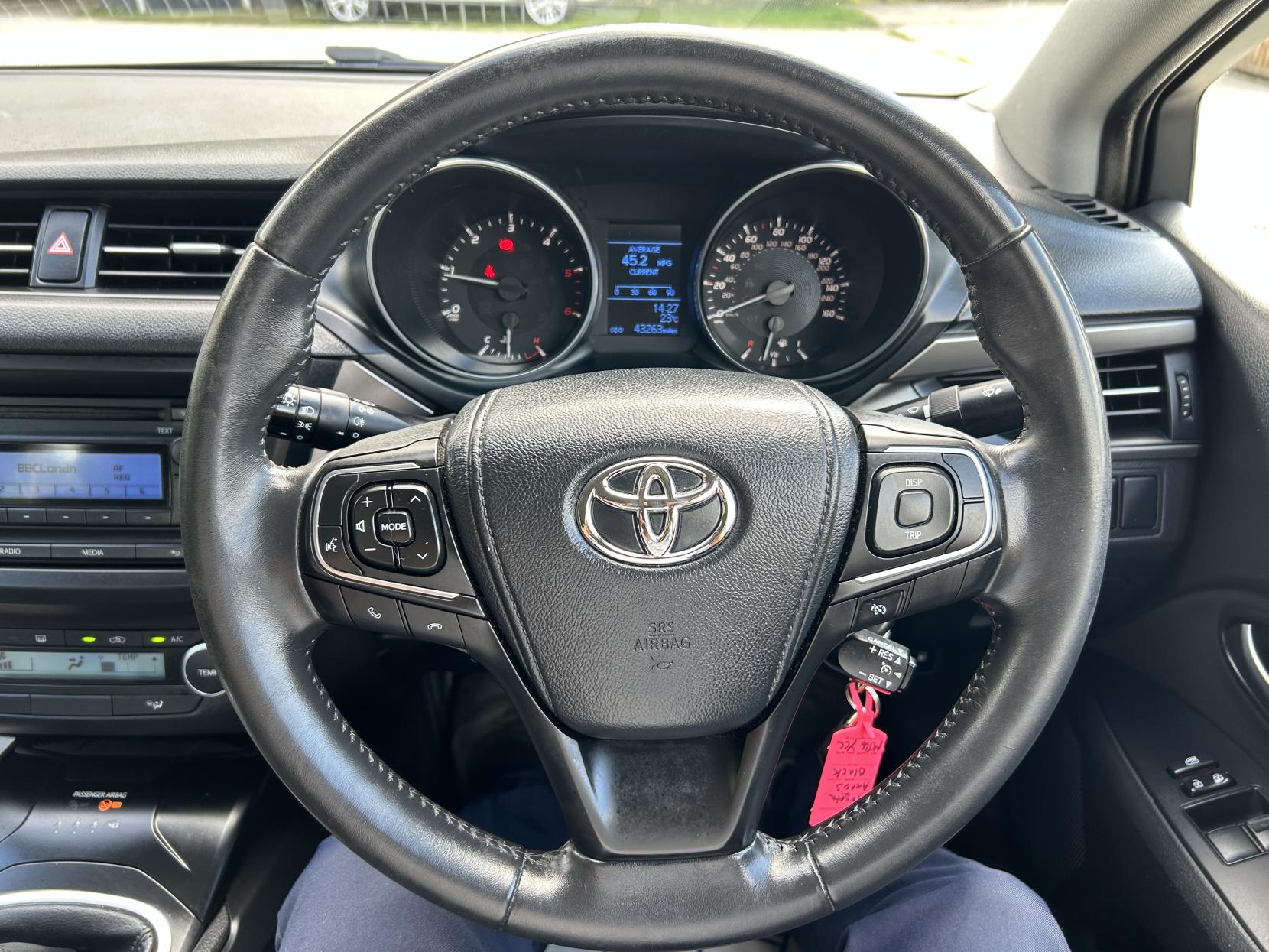Toyota Avensis 1.6 D-4D Active Saloon 4dr Diesel Manual Euro 6 (s/s) (112 bhp)