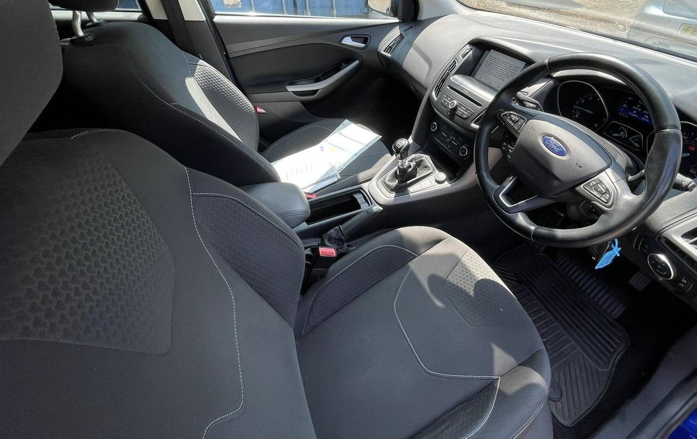 Ford Focus 1.0T EcoBoost Zetec Edition Hatchback 5dr Petrol Manual Euro 6 (s/s) (125 ps)