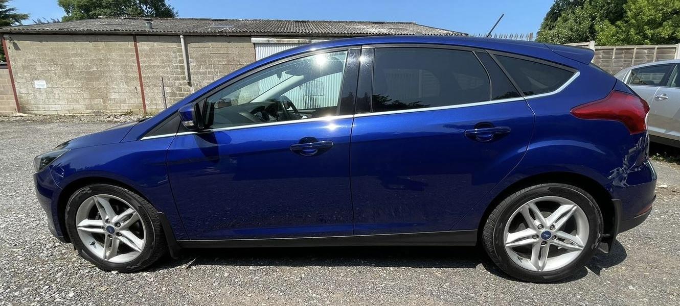 Ford Focus 1.0T EcoBoost Zetec Edition Hatchback 5dr Petrol Manual Euro 6 (s/s) (125 ps)