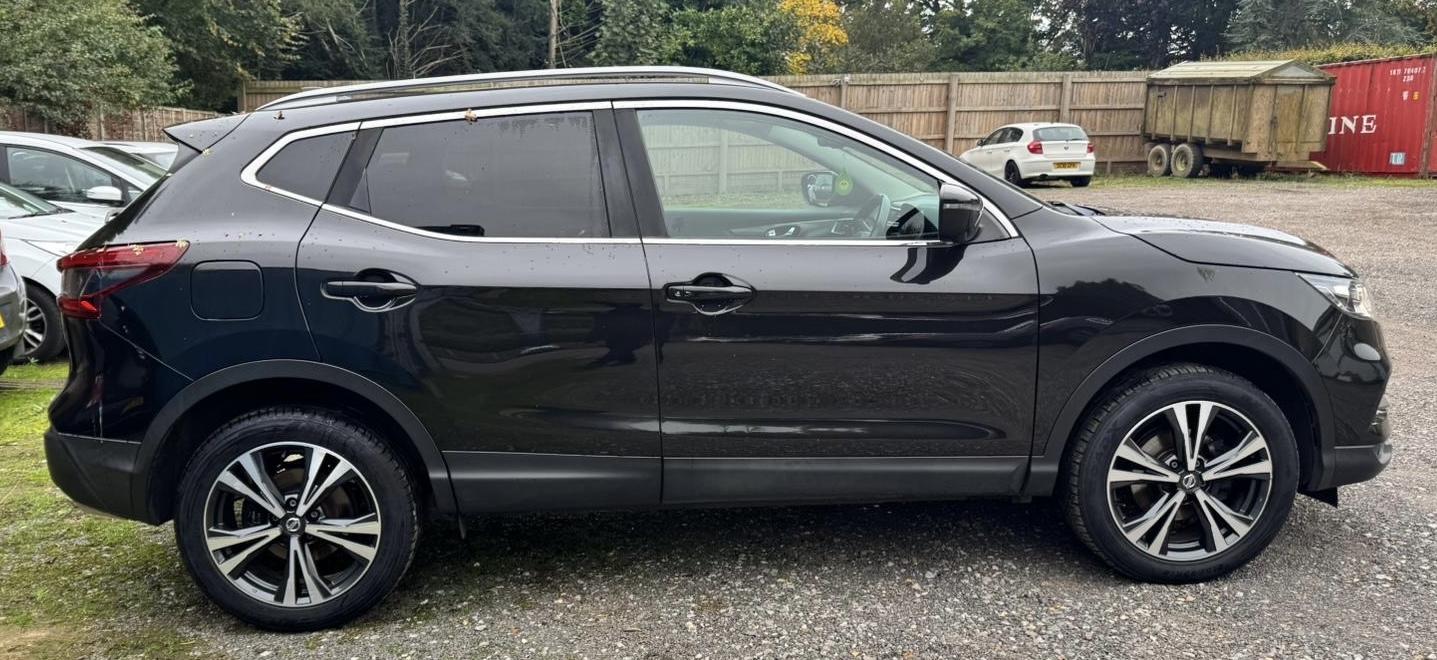 Nissan Qashqai 1.2 DIG-T N-Connecta SUV 5dr Petrol Manual Euro 6 (s/s) (115 ps)
