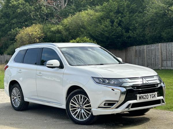 Mitsubishi Outlander 2.4h TwinMotor 13.8kWh Exceed Safety SUV 5dr Petrol Plug-in Hybrid CVT 4WD Euro 6 (s/s) (224 ps)