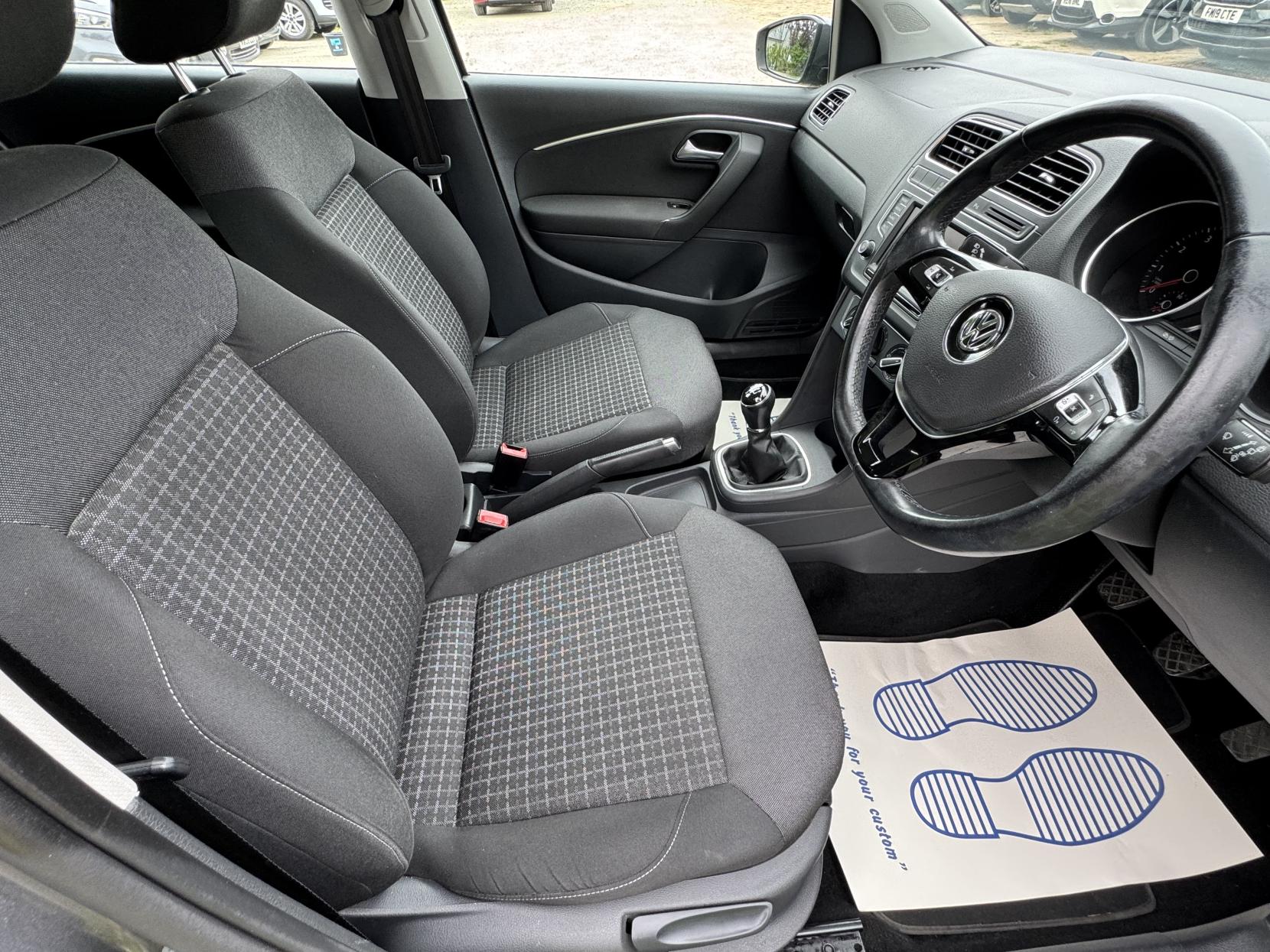 Volkswagen Polo 1.2 TSI BlueMotion Tech SE Hatchback 5dr Petrol Manual Euro 6 (s/s) (90 ps)