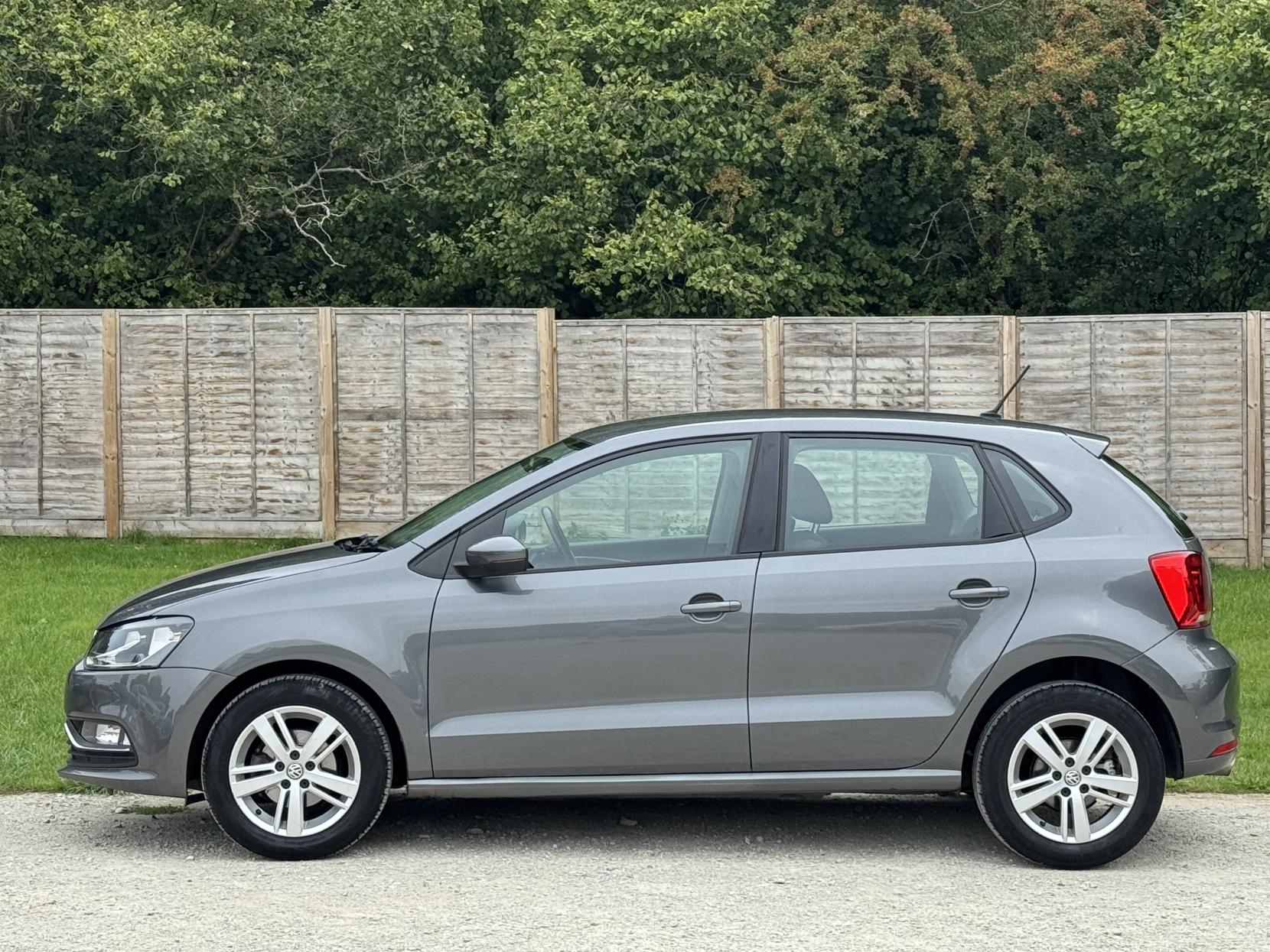 Volkswagen Polo 1.2 TSI BlueMotion Tech SE Hatchback 5dr Petrol Manual Euro 6 (s/s) (90 ps)