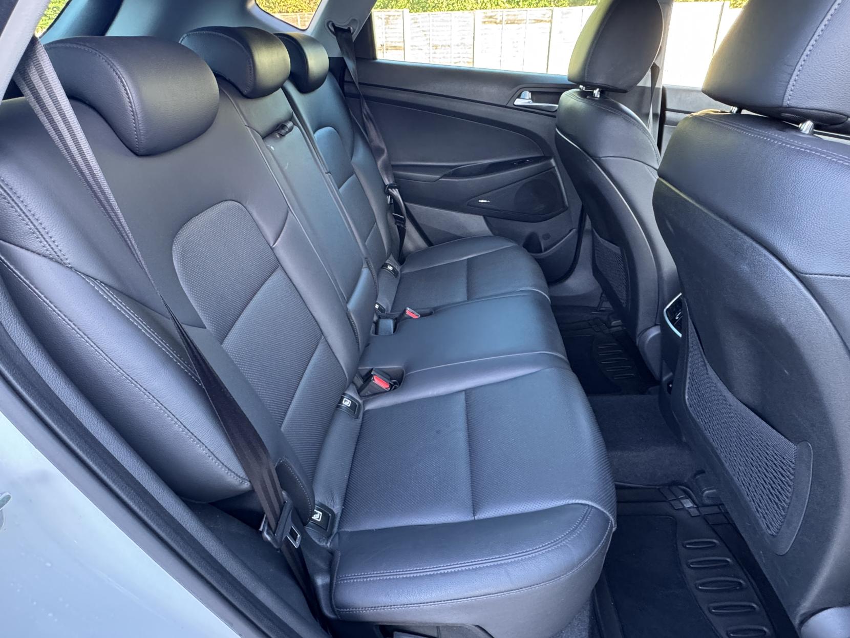 Hyundai TUCSON 1.6 GDi Premium SUV 5dr Petrol Manual Euro 6 (s/s) (132 ps)