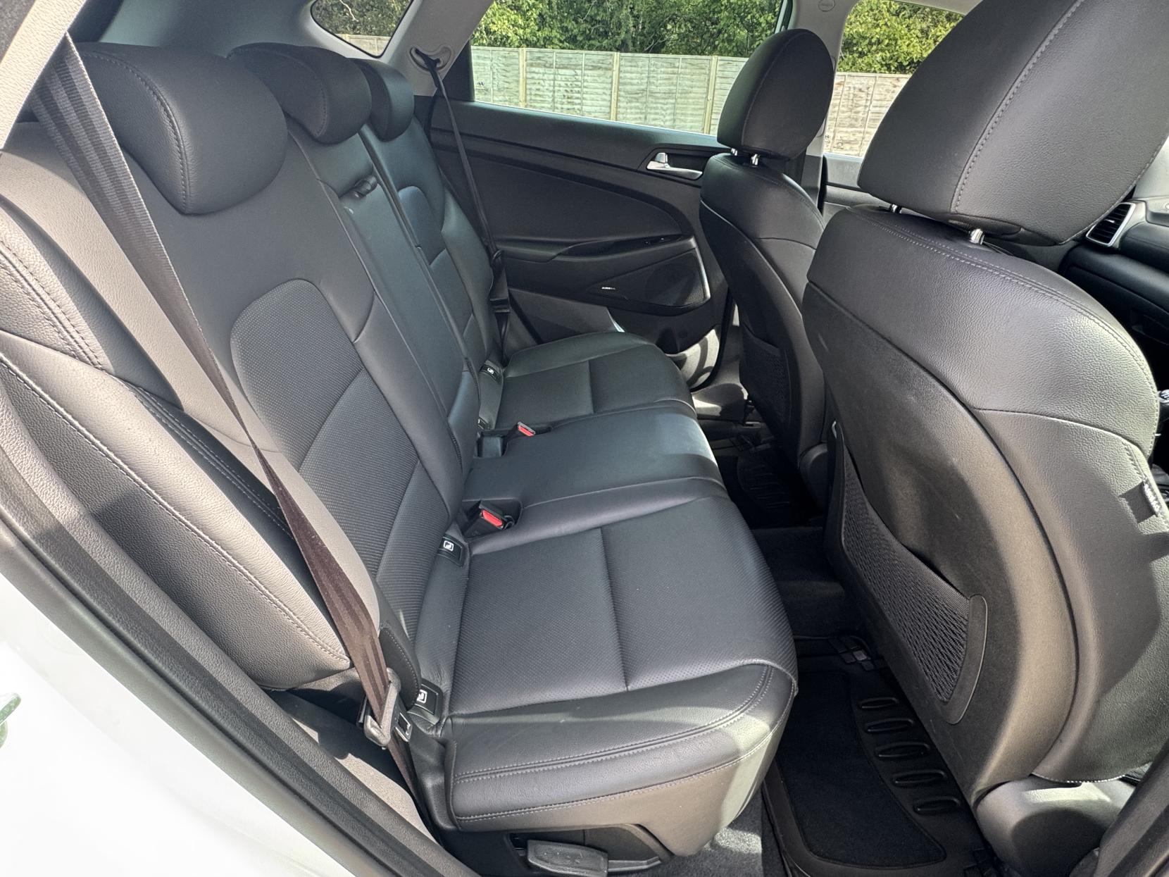 Hyundai TUCSON 1.6 GDi Premium SUV 5dr Petrol Manual Euro 6 (s/s) (132 ps)