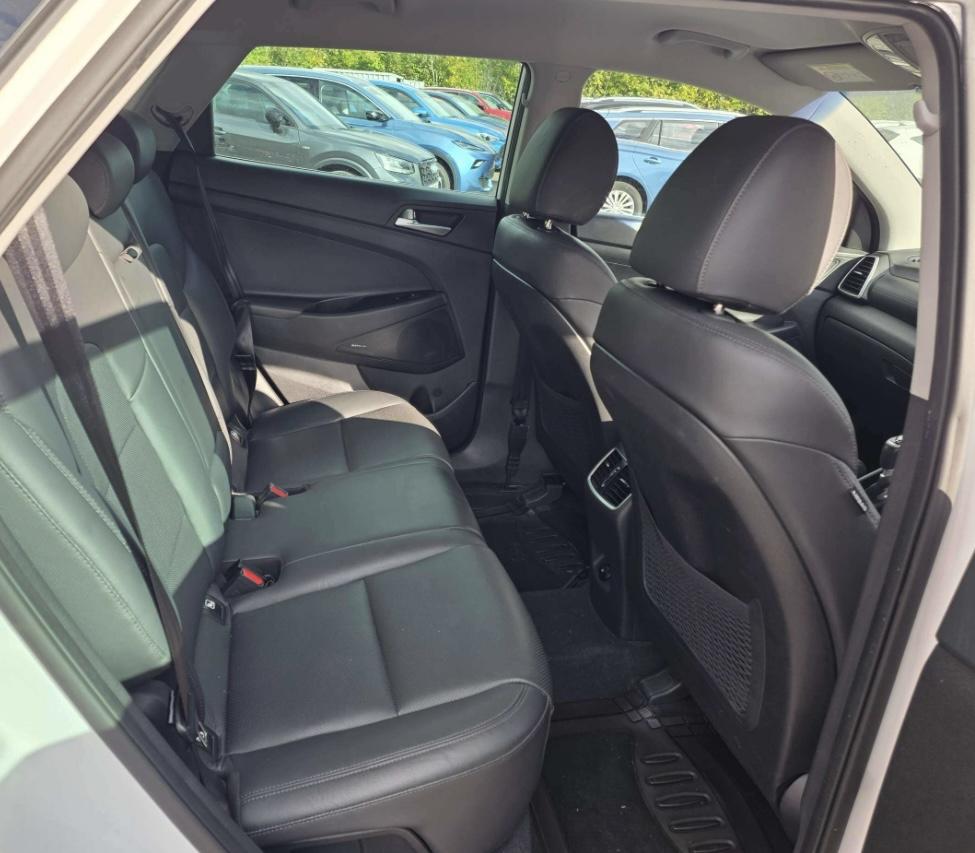 Hyundai TUCSON 1.6 GDi Premium SUV 5dr Petrol Manual Euro 6 (s/s) (132 ps)