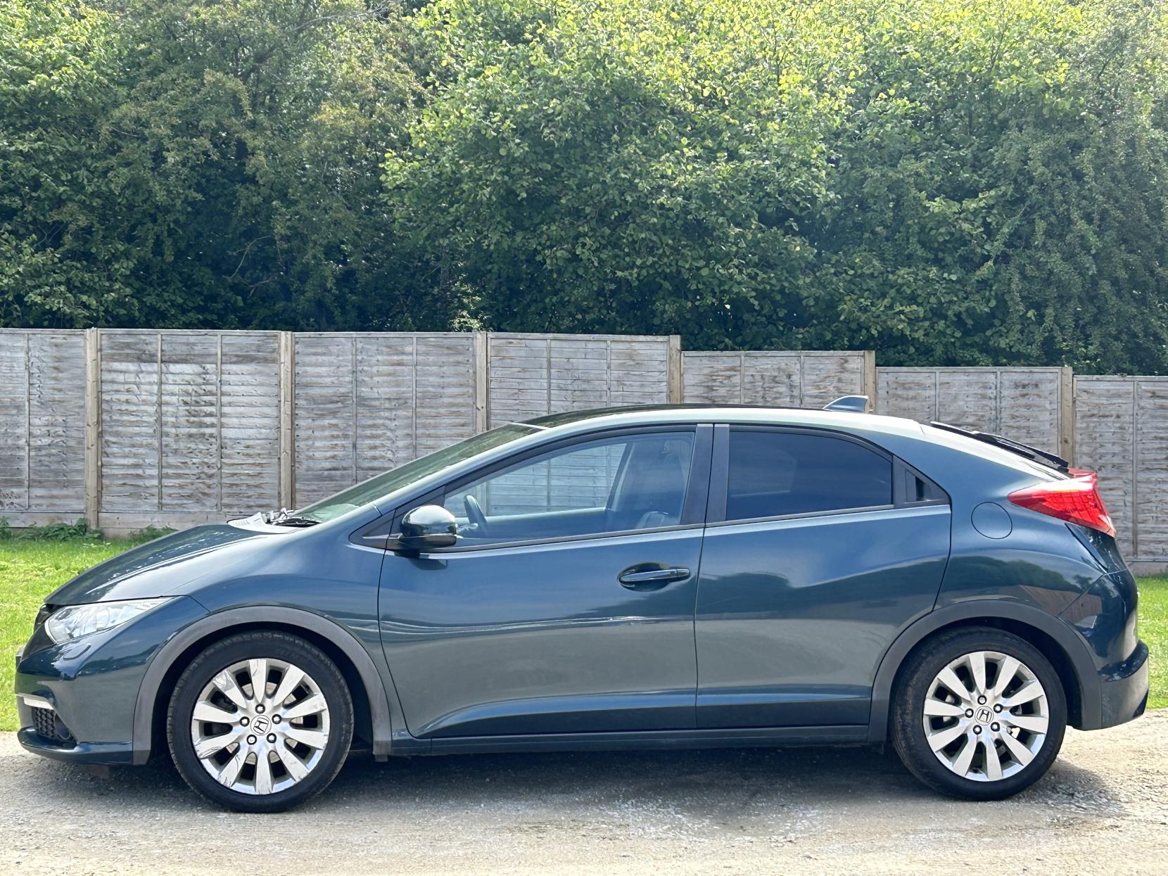 Honda Civic 1.8 i-VTEC EX GT Hatchback 5dr Petrol Auto Euro 5 (142 ps)
