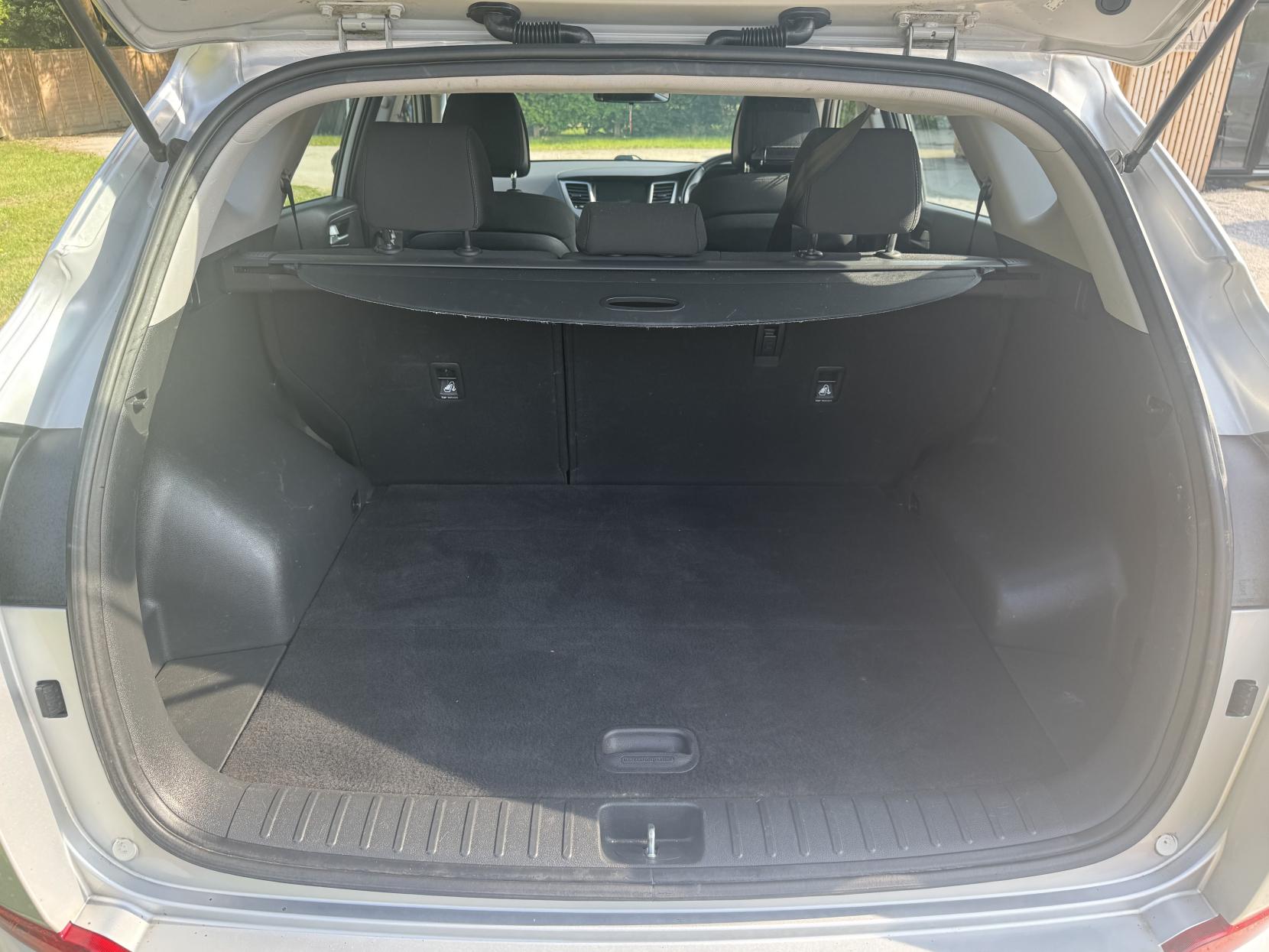 Hyundai TUCSON 1.6 GDi Blue Drive SE Nav SUV 5dr Petrol Manual Euro 6 (s/s) (132 ps)