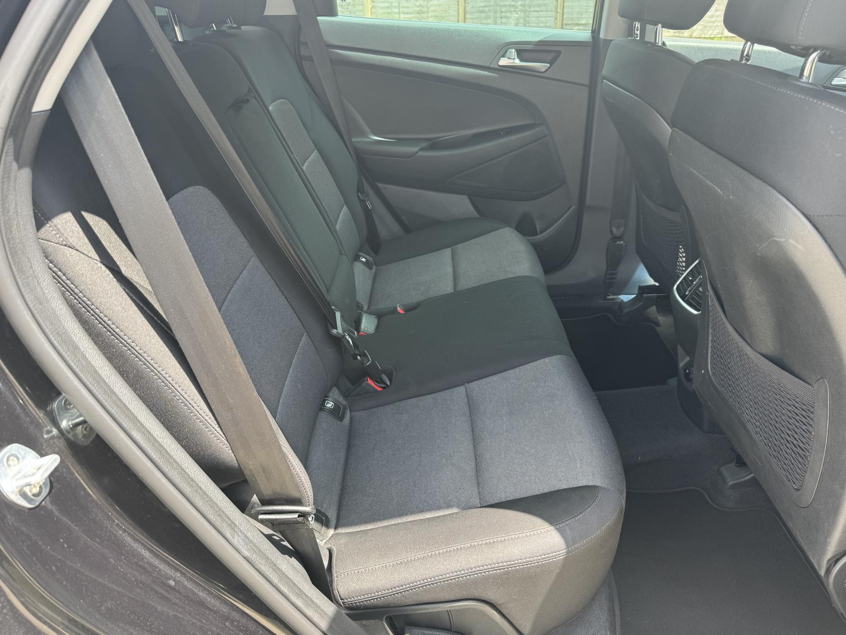 Hyundai TUCSON 1.6 GDi SE Nav SUV 5dr Petrol Manual Euro 6 (s/s) (132 ps)