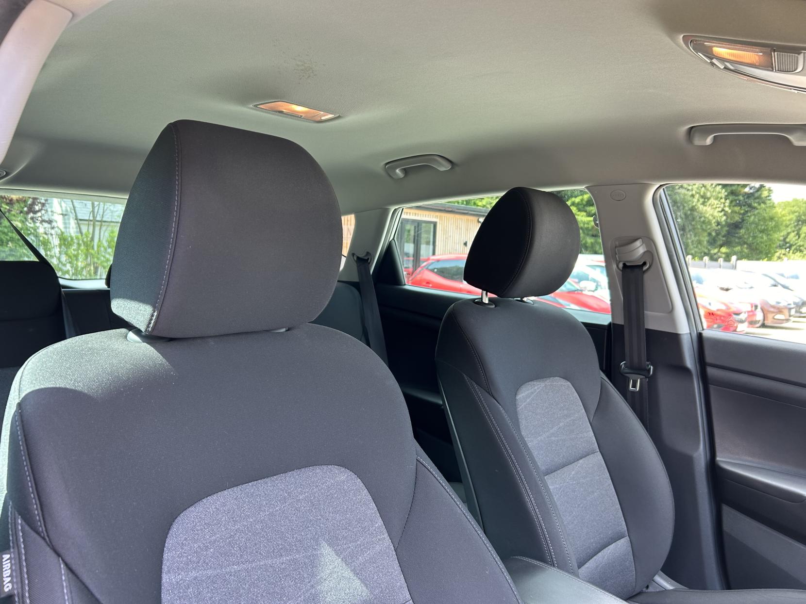 Hyundai TUCSON 1.6 GDi SE Nav SUV 5dr Petrol Manual Euro 6 (s/s) (132 ps)