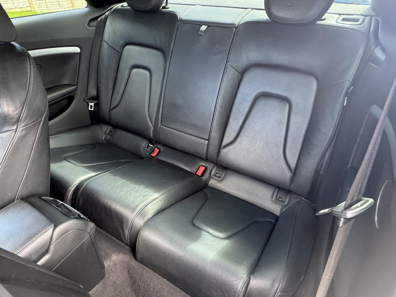 Audi A5 2.0 TDI S line Special Edition Coupe 2dr Diesel Manual Euro 5 (s/s) (170 ps)