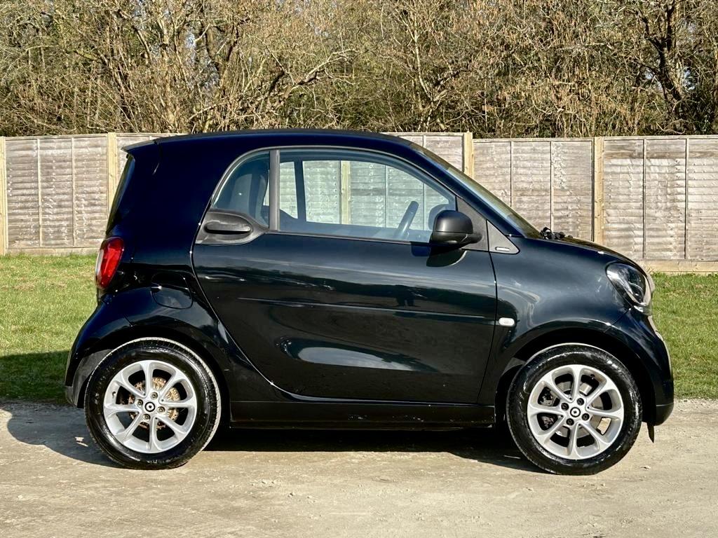Smart fortwo 1.0 Passion Coupe 2dr Petrol Twinamic Euro 6 (s/s) (71 ps)