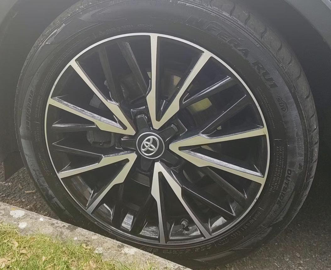 Toyota C-HR 1.8 VVT-h Excel SUV 5dr Petrol Hybrid CVT Euro 6 (s/s) (122 ps)