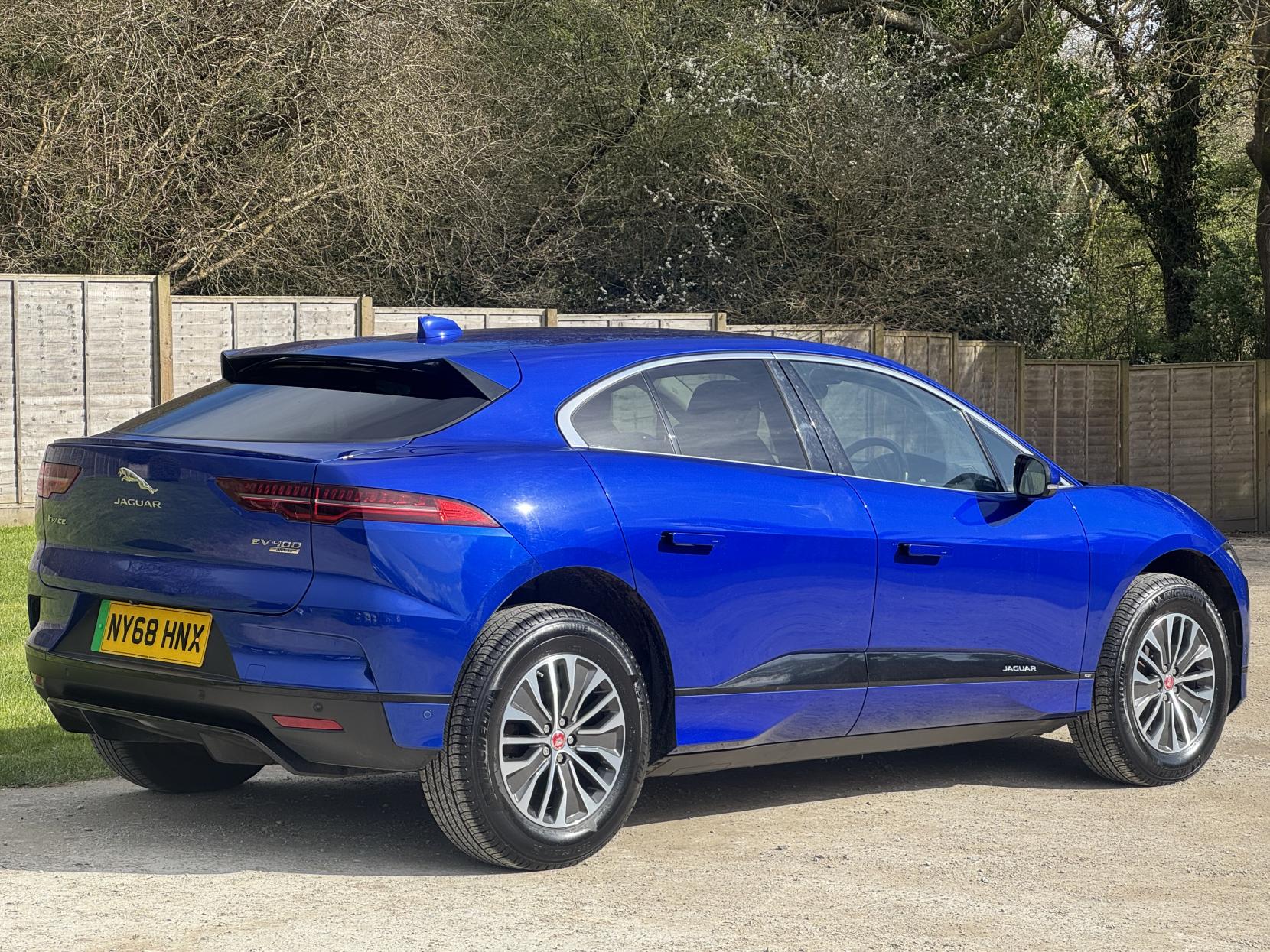 Jaguar I-PACE 400 90kWh SE SUV 5dr Electric Auto 4WD (400 ps)