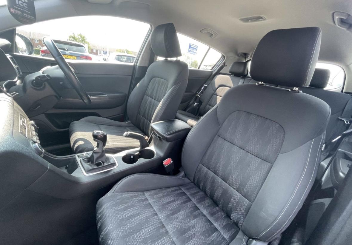Kia Sportage 1.7 CRDi 1 SUV 5dr Diesel Manual Euro 6 (s/s) (114 bhp)