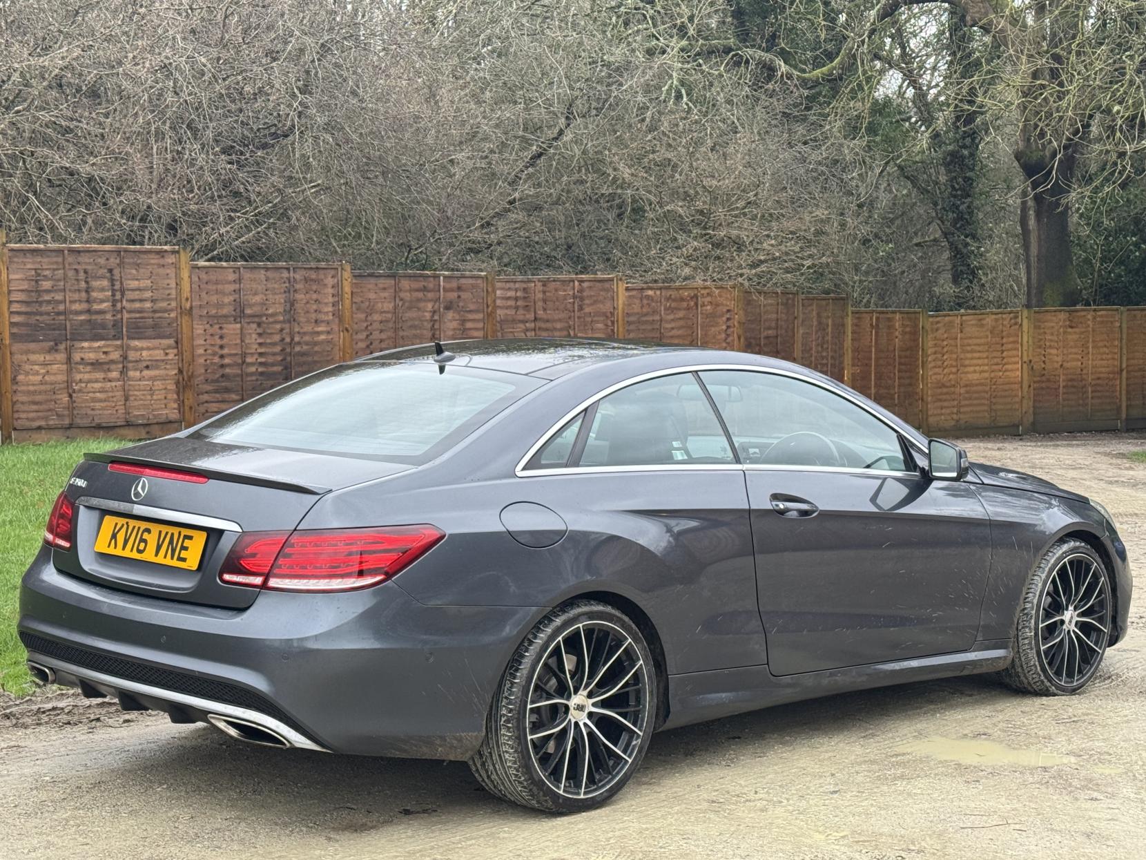 Mercedes-Benz E Class 3.0 E350d V6 AMG Line Edition Coupe 2dr Diesel G-Tronic+ Euro 6 (s/s) (258 ps)