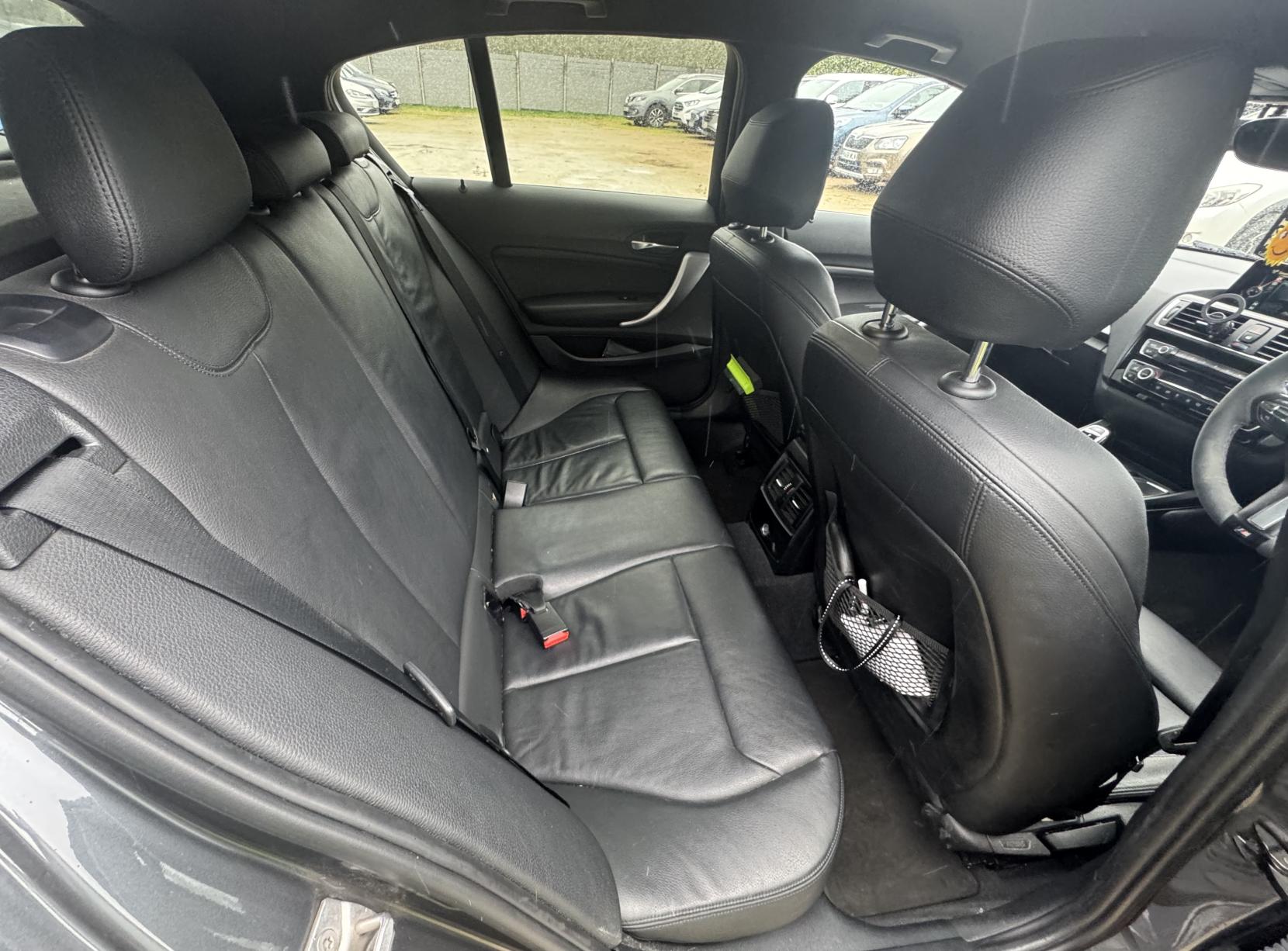 BMW 1 Series 3.0 M135i Hatchback 5dr Petrol Auto Euro 6 (s/s) (326 ps)