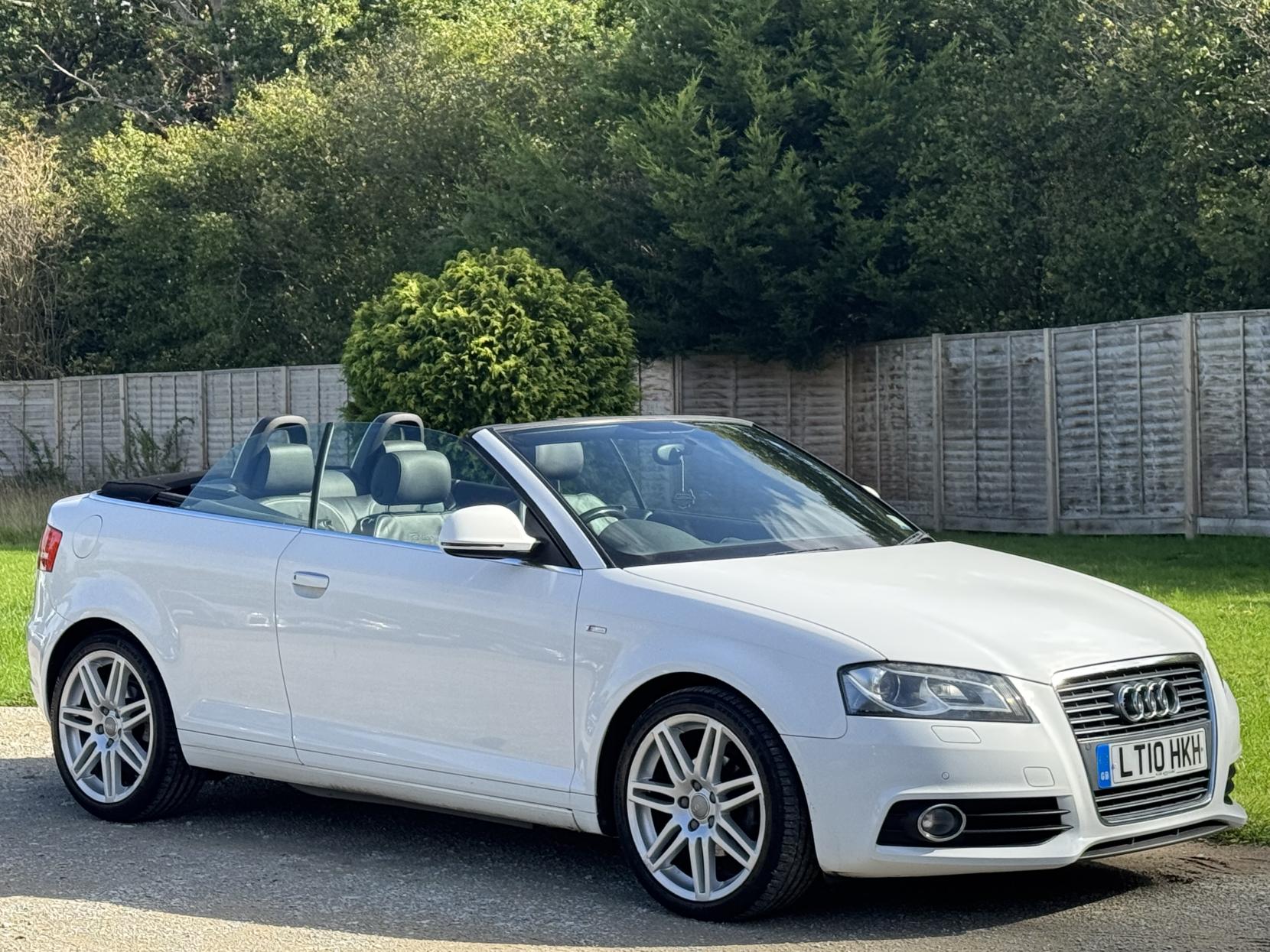 Audi A3 Cabriolet 1.6 TDI S line Convertible 2dr Diesel Manual Euro 5 (s/s) (105 ps)