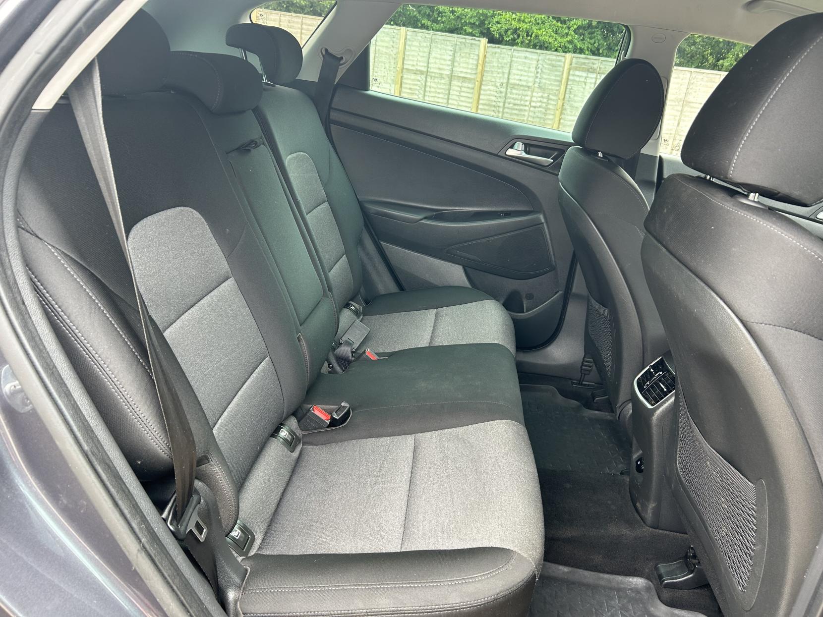 Hyundai TUCSON 1.6 GDi SE Nav SUV 5dr Petrol Manual Euro 6 (s/s) (132 ps)