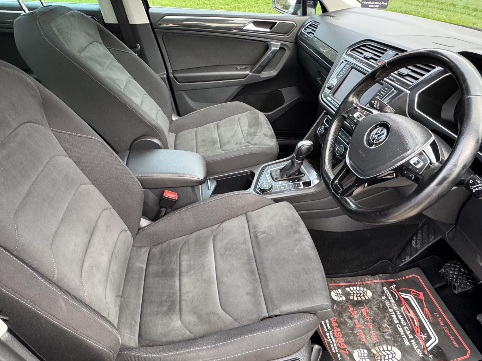 Volkswagen Tiguan 2.0 TDI BlueMotion Tech SEL SUV 5dr Diesel DSG 4Motion Euro 6 (s/s) (150 ps)