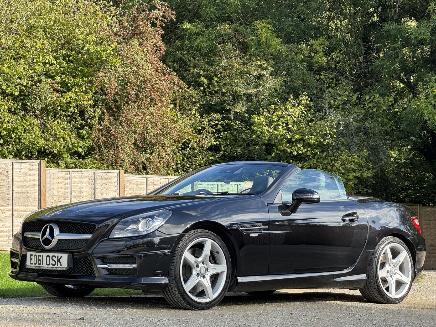 Mercedes-Benz SLK 1.8 SLK200 BlueEfficiency AMG Sport Edition 125 Convertible 2dr Petrol G-Tronic+ Euro 5 (s/s) (184 ps)