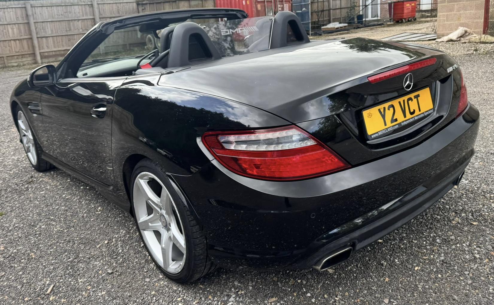 Mercedes-Benz SLK 1.8 SLK200 BlueEfficiency AMG Sport Edition 125 Convertible 2dr Petrol G-Tronic+ Euro 5 (s/s) (184 ps)