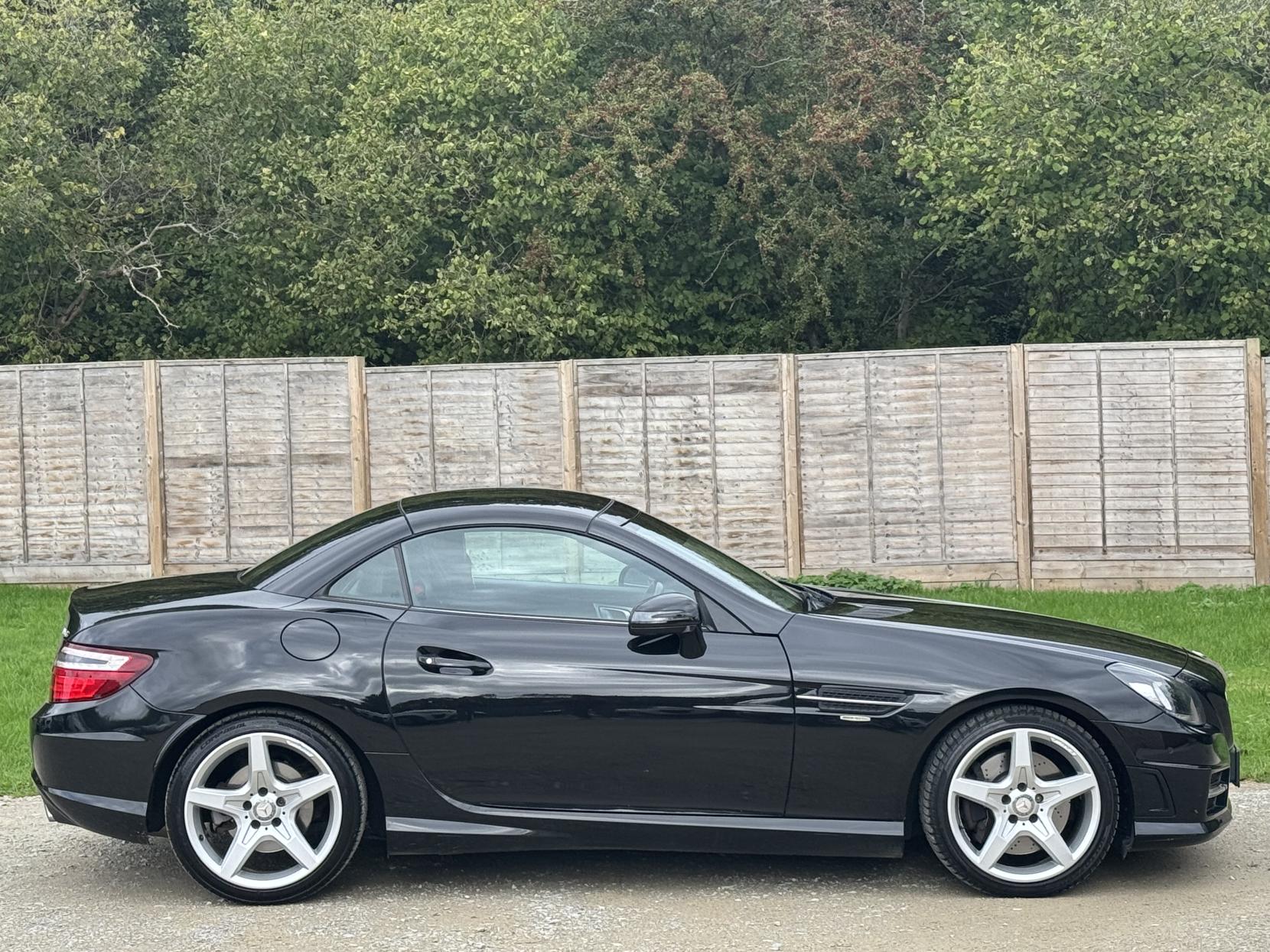 Mercedes-Benz SLK 1.8 SLK200 BlueEfficiency AMG Sport Edition 125 Convertible 2dr Petrol G-Tronic+ Euro 5 (s/s) (184 ps)