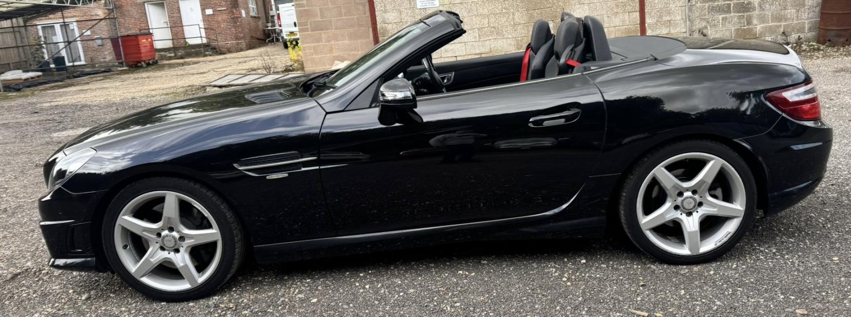 Mercedes-Benz SLK 1.8 SLK200 BlueEfficiency AMG Sport Edition 125 Convertible 2dr Petrol G-Tronic+ Euro 5 (s/s) (184 ps)