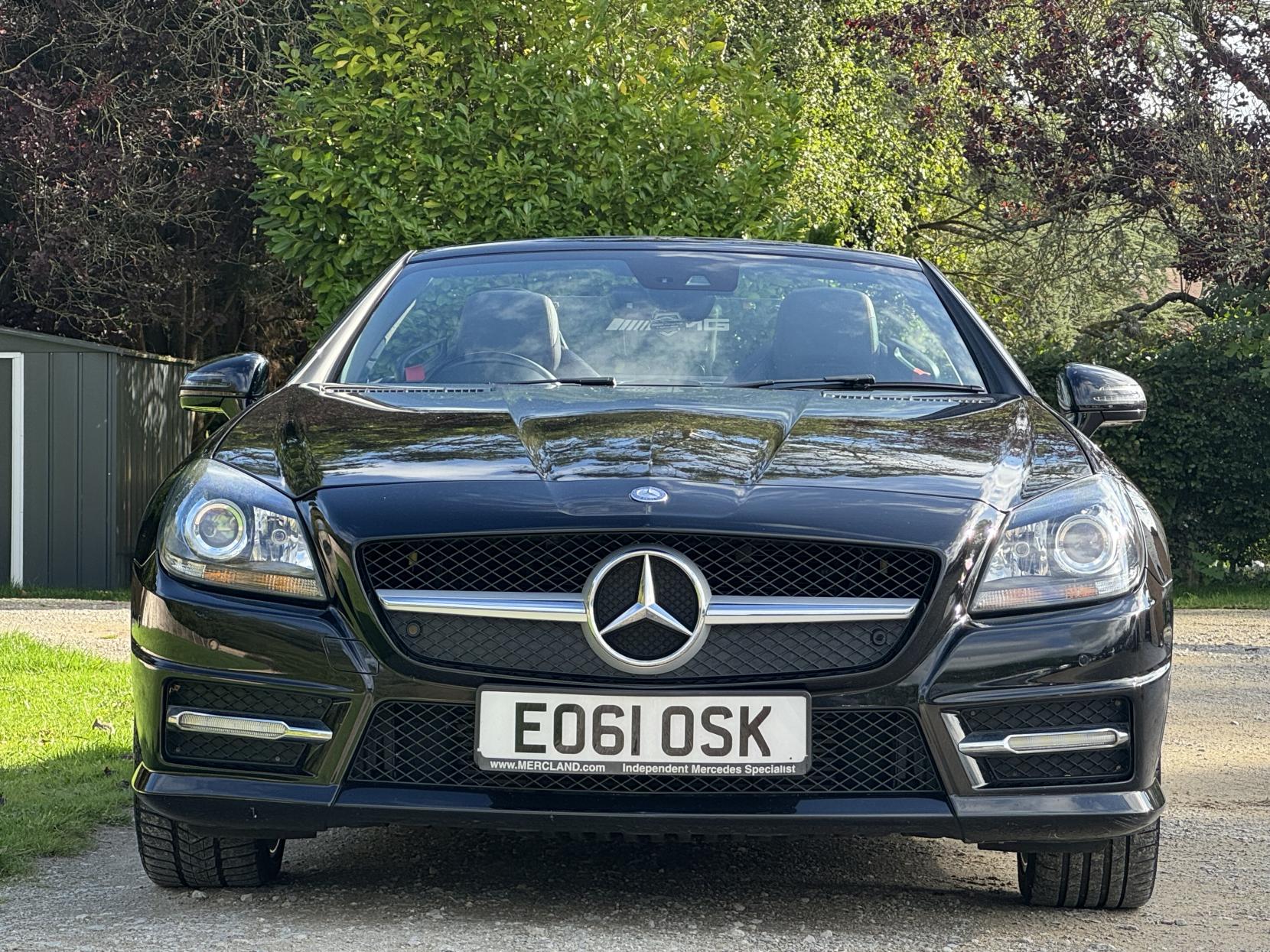 Mercedes-Benz SLK 1.8 SLK200 BlueEfficiency AMG Sport Edition 125 Convertible 2dr Petrol G-Tronic+ Euro 5 (s/s) (184 ps)