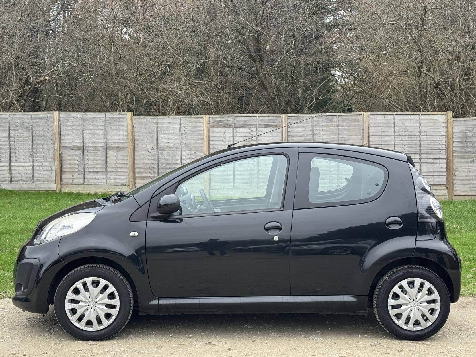 Citroen C1 1.0i VTR Hatchback 5dr Petrol Manual Euro 5 (68 ps)