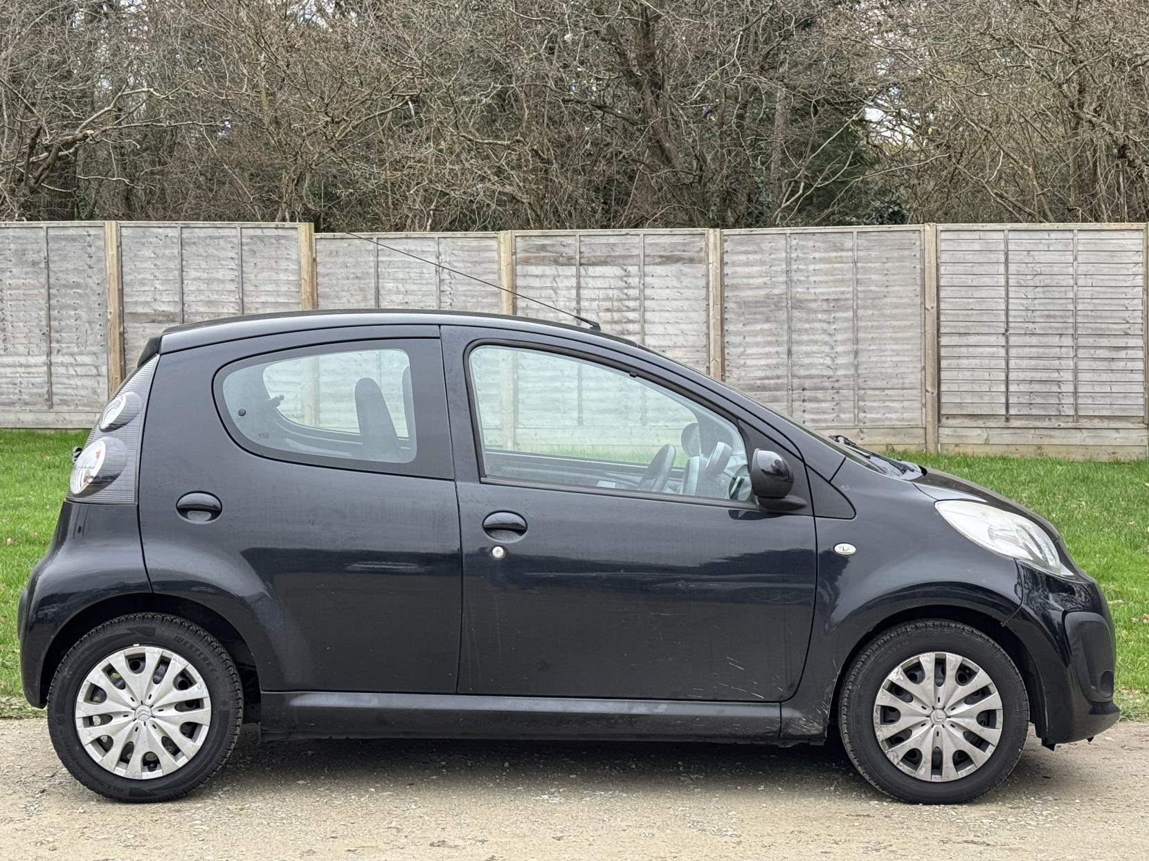 Citroen C1 1.0i VTR Hatchback 5dr Petrol Manual Euro 5 (68 ps)