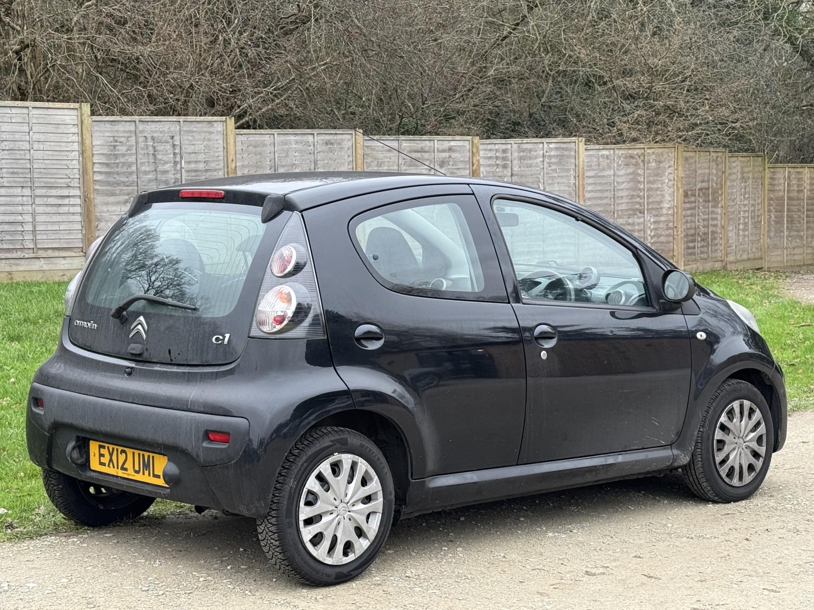 Citroen C1 1.0i VTR Hatchback 5dr Petrol Manual Euro 5 (68 ps)