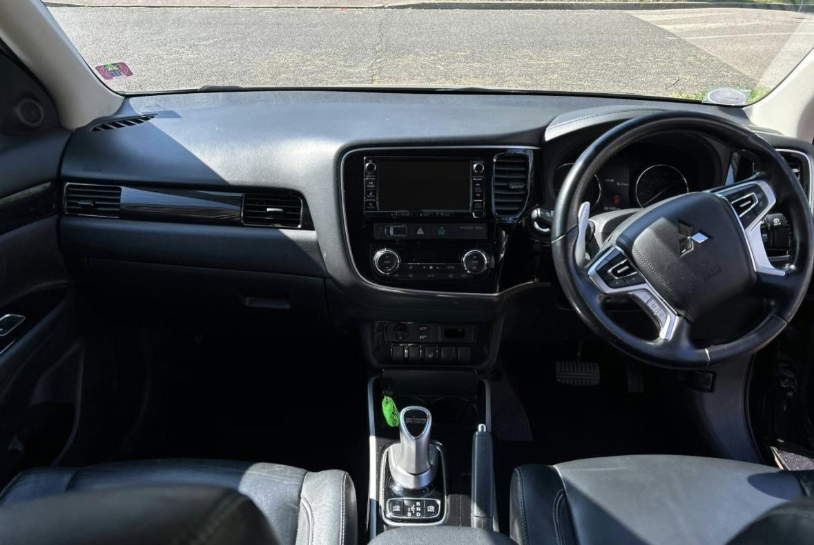 Mitsubishi Outlander 2.0h 12kWh GX4h SUV 5dr Petrol Plug-in Hybrid CVT 4WD Euro 6 (s/s) (200 ps)