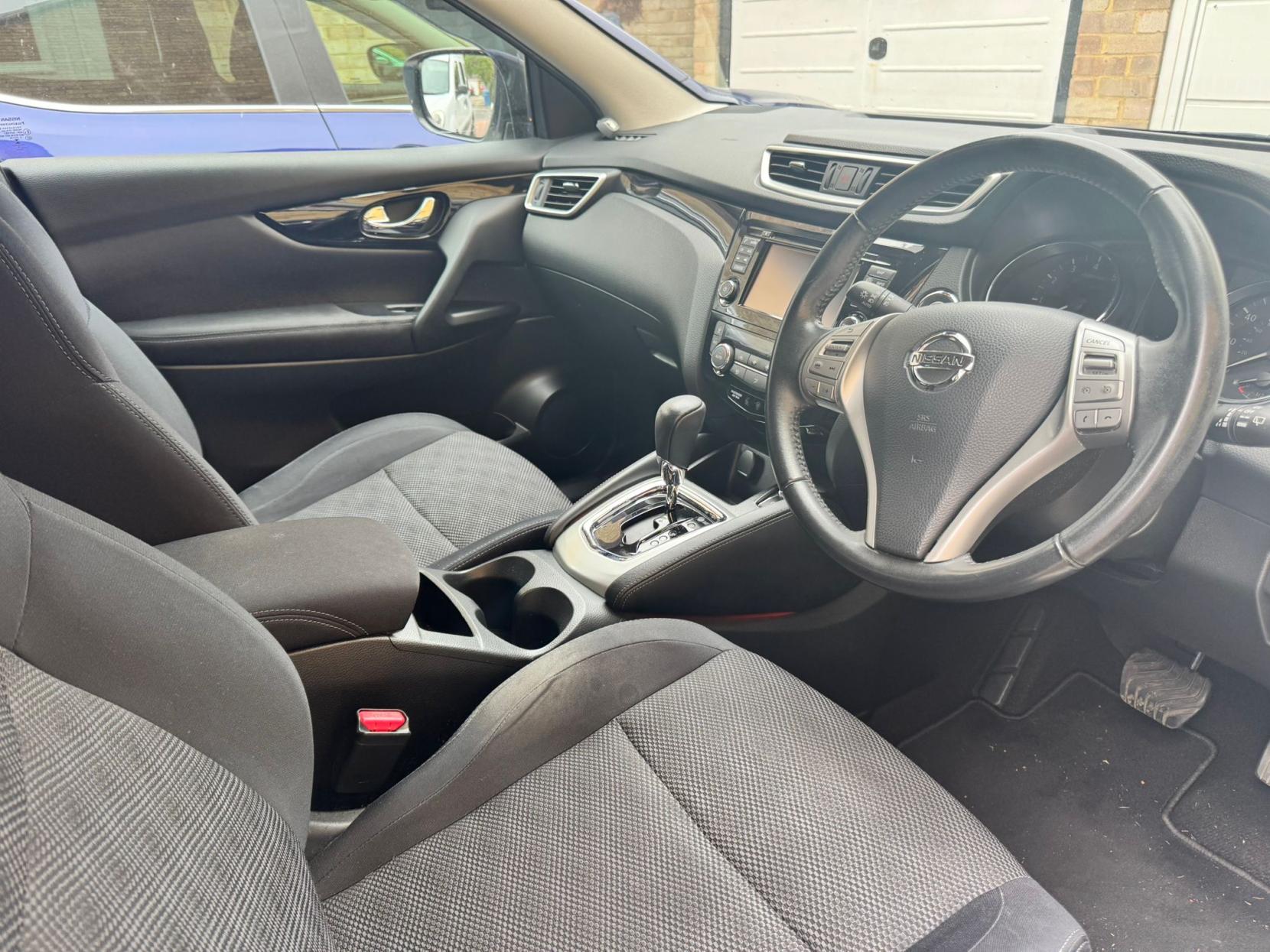 Nissan Qashqai 1.2 DIG-T N-Connecta SUV 5dr Petrol XTRON 2WD Euro 6 (s/s) (115 ps)