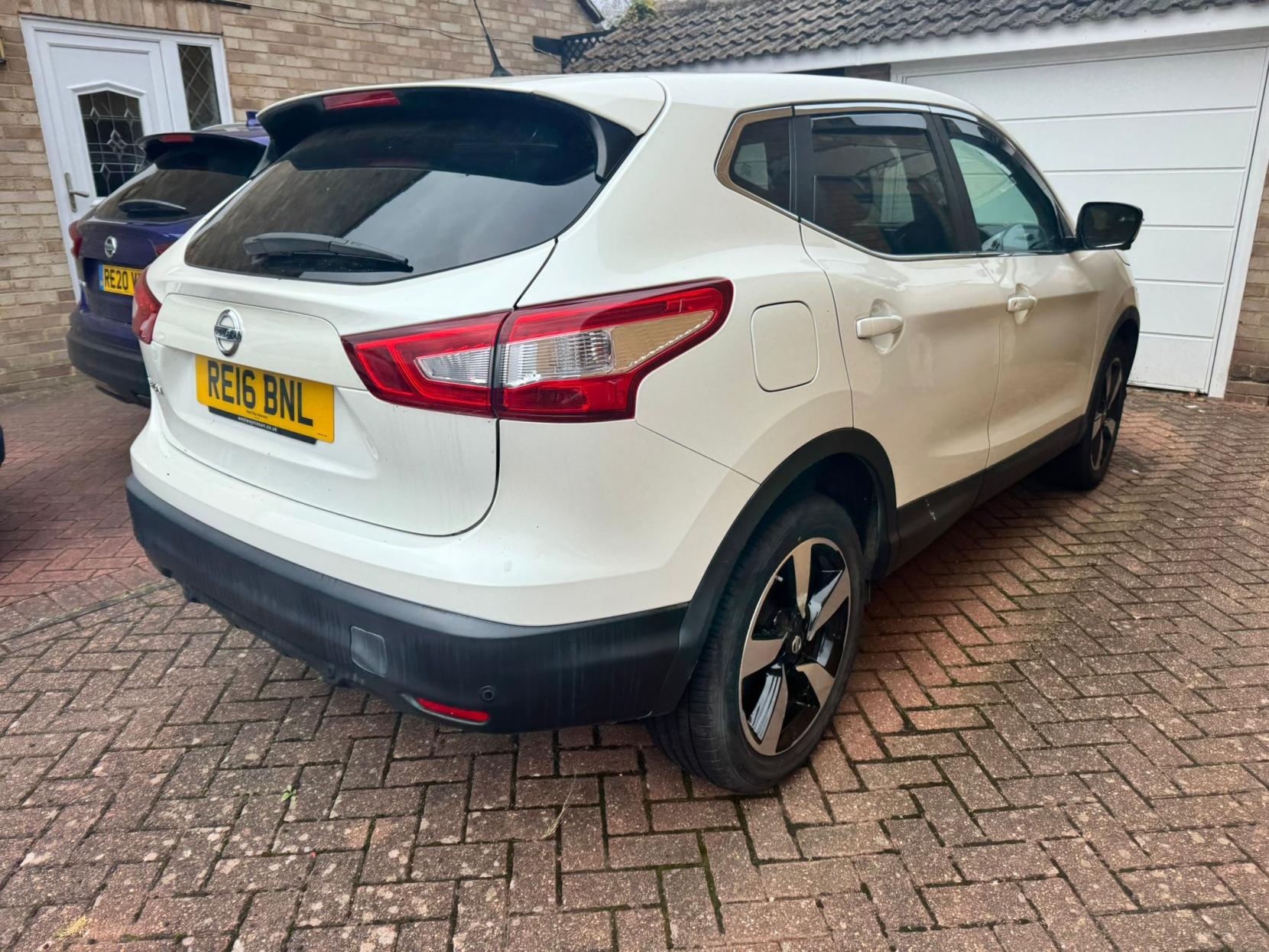 Nissan Qashqai 1.2 DIG-T N-Connecta SUV 5dr Petrol XTRON 2WD Euro 6 (s/s) (115 ps)