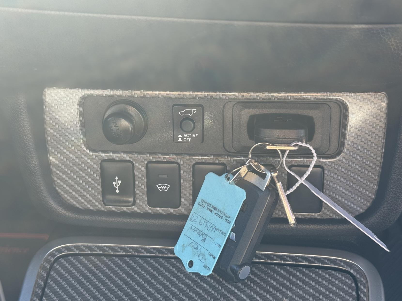 Mitsubishi Outlander 2.4h TwinMotor 13.8kWh 4h SUV 5dr Petrol Plug-in Hybrid CVT 4WD Euro 6 (s/s) (209 ps)