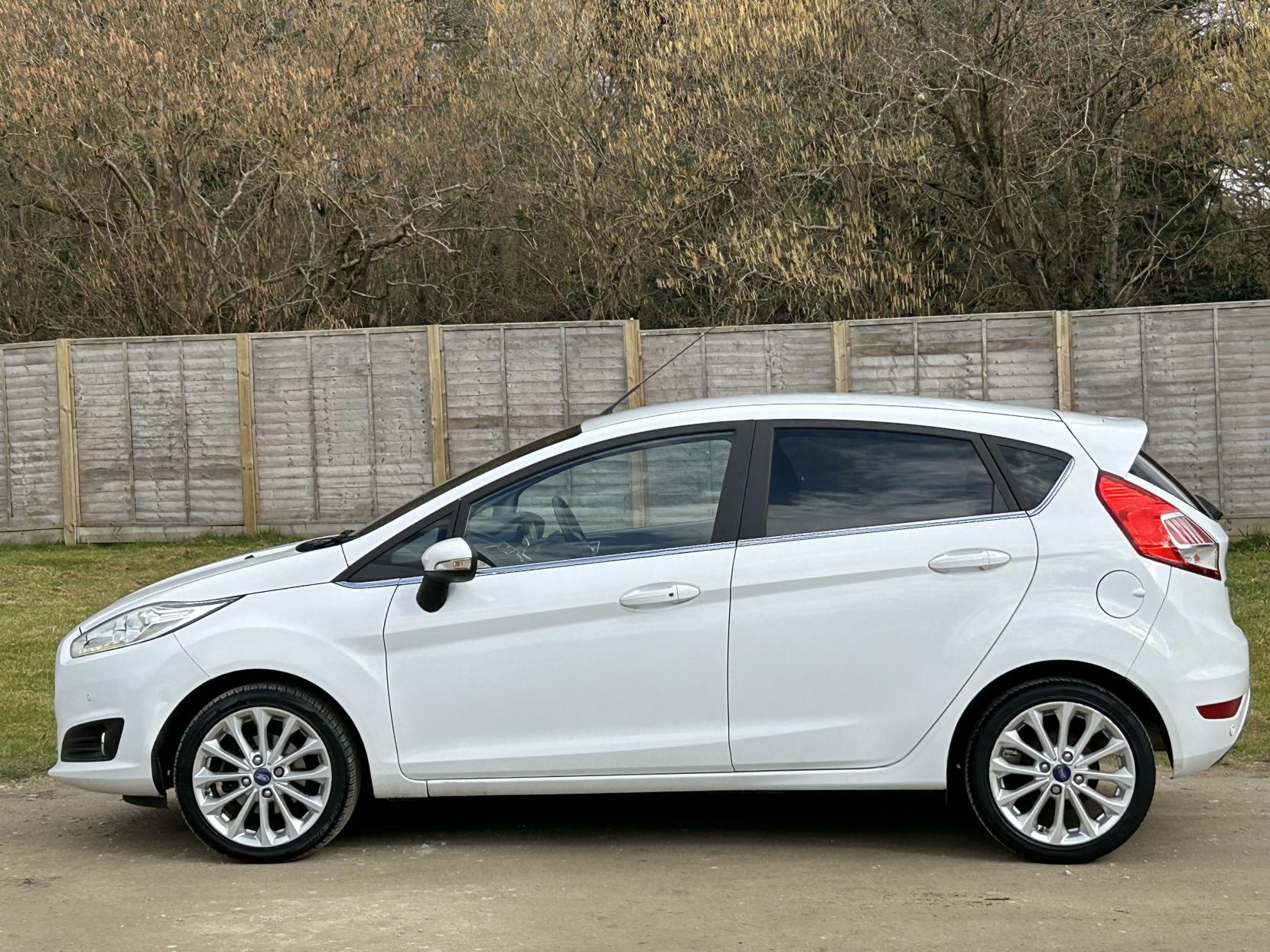 Ford Fiesta 1.0T EcoBoost Titanium X Powershift Euro 6 5dr