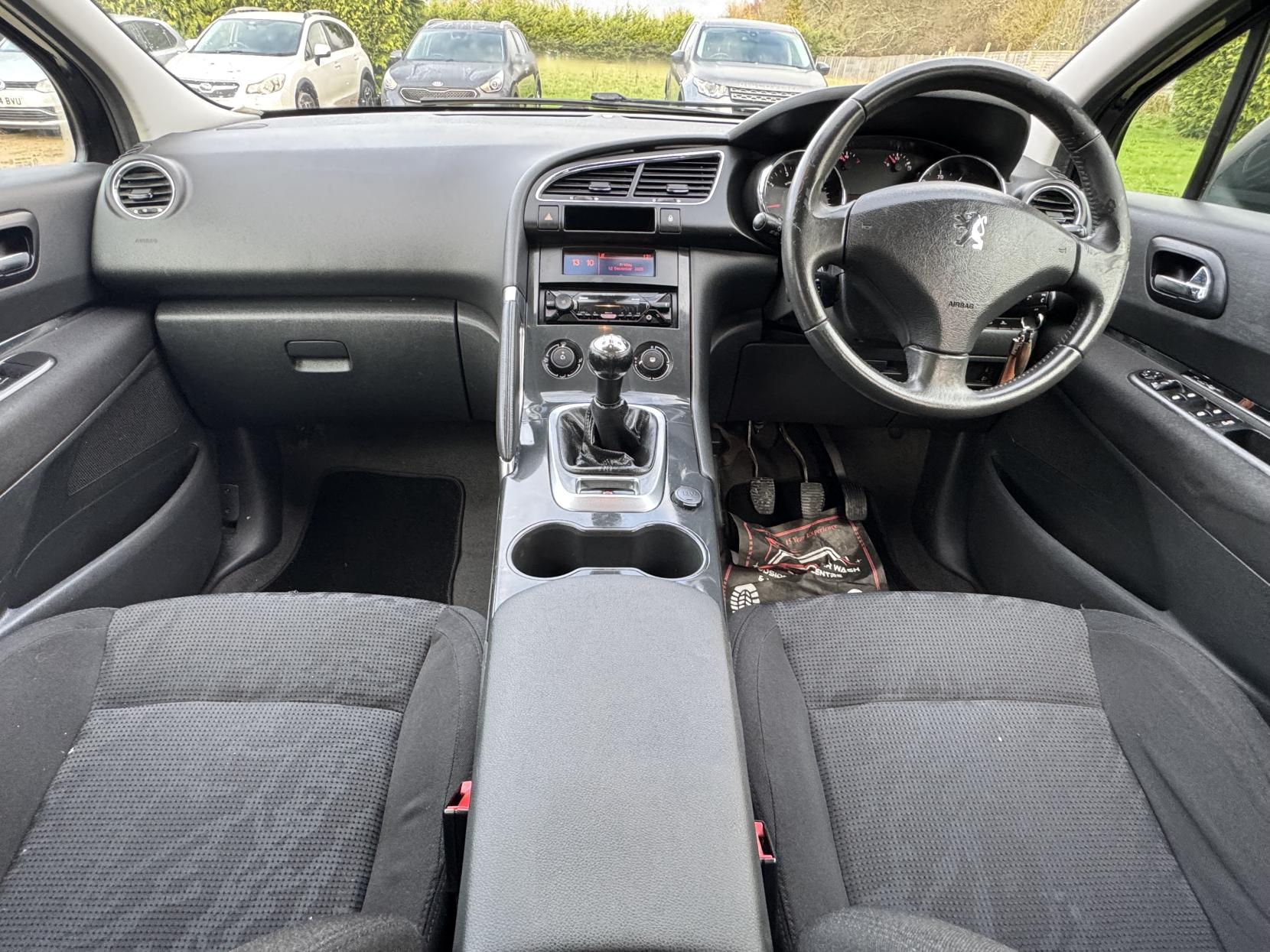 Peugeot 3008 1.6 VTi Sport SUV 5dr Petrol Manual Euro 5 (120 ps)