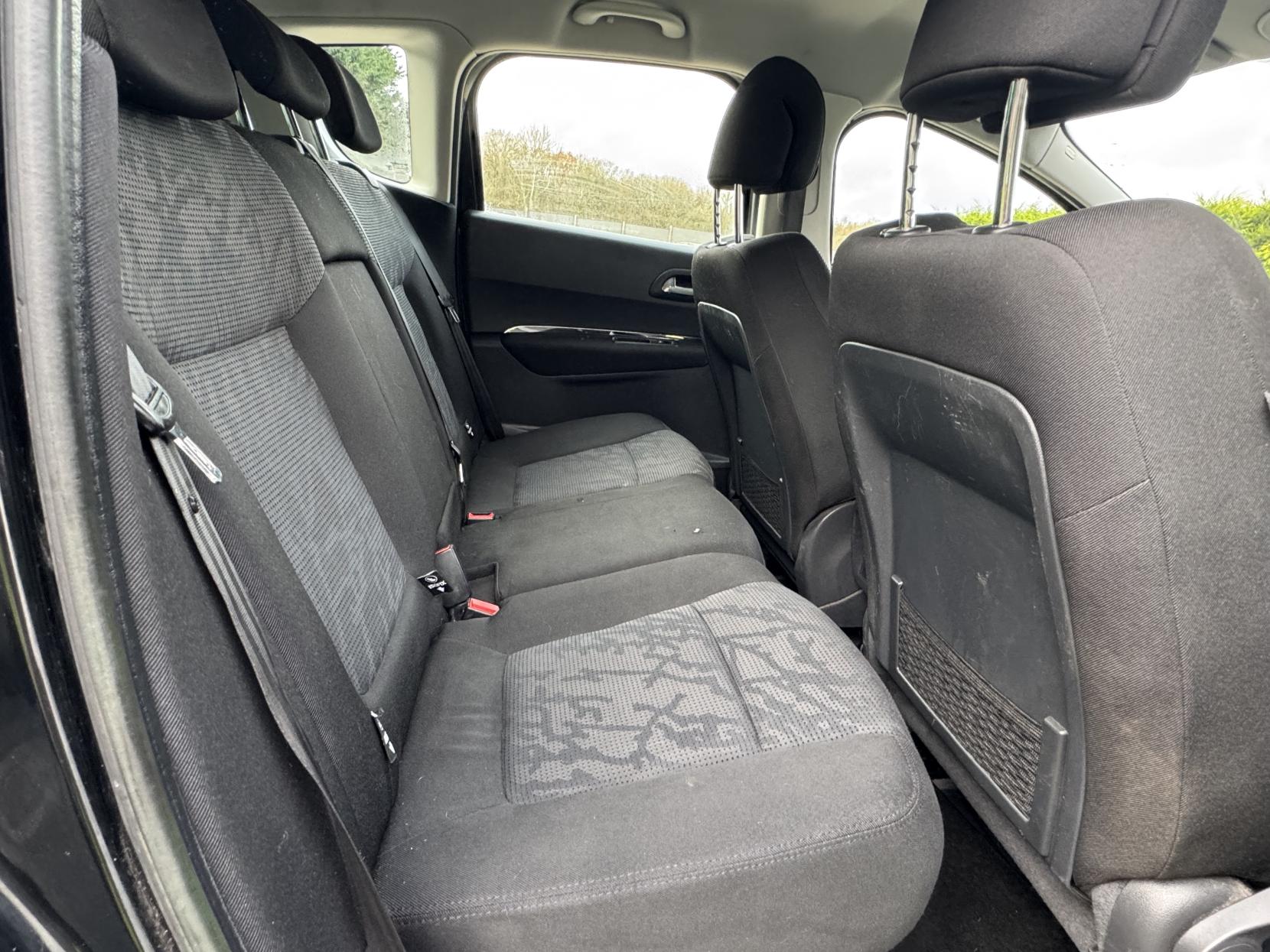 Peugeot 3008 1.6 VTi Sport SUV 5dr Petrol Manual Euro 5 (120 ps)